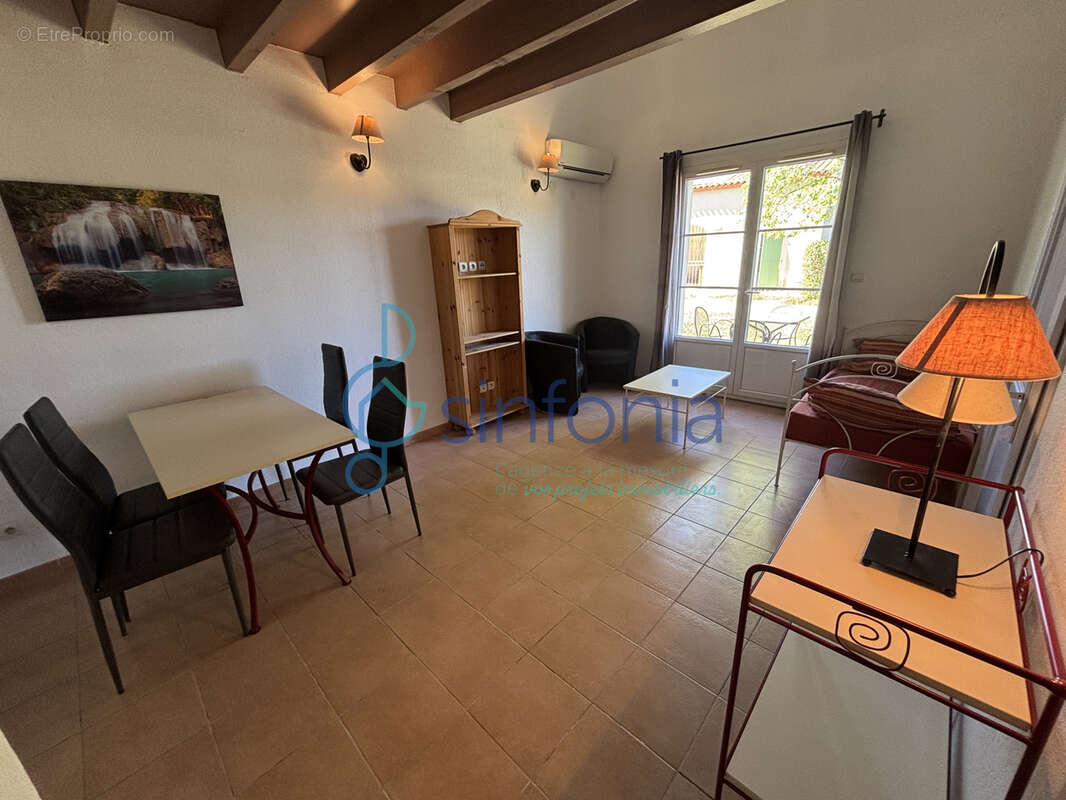 Maison à GALLARGUES-LE-MONTUEUX