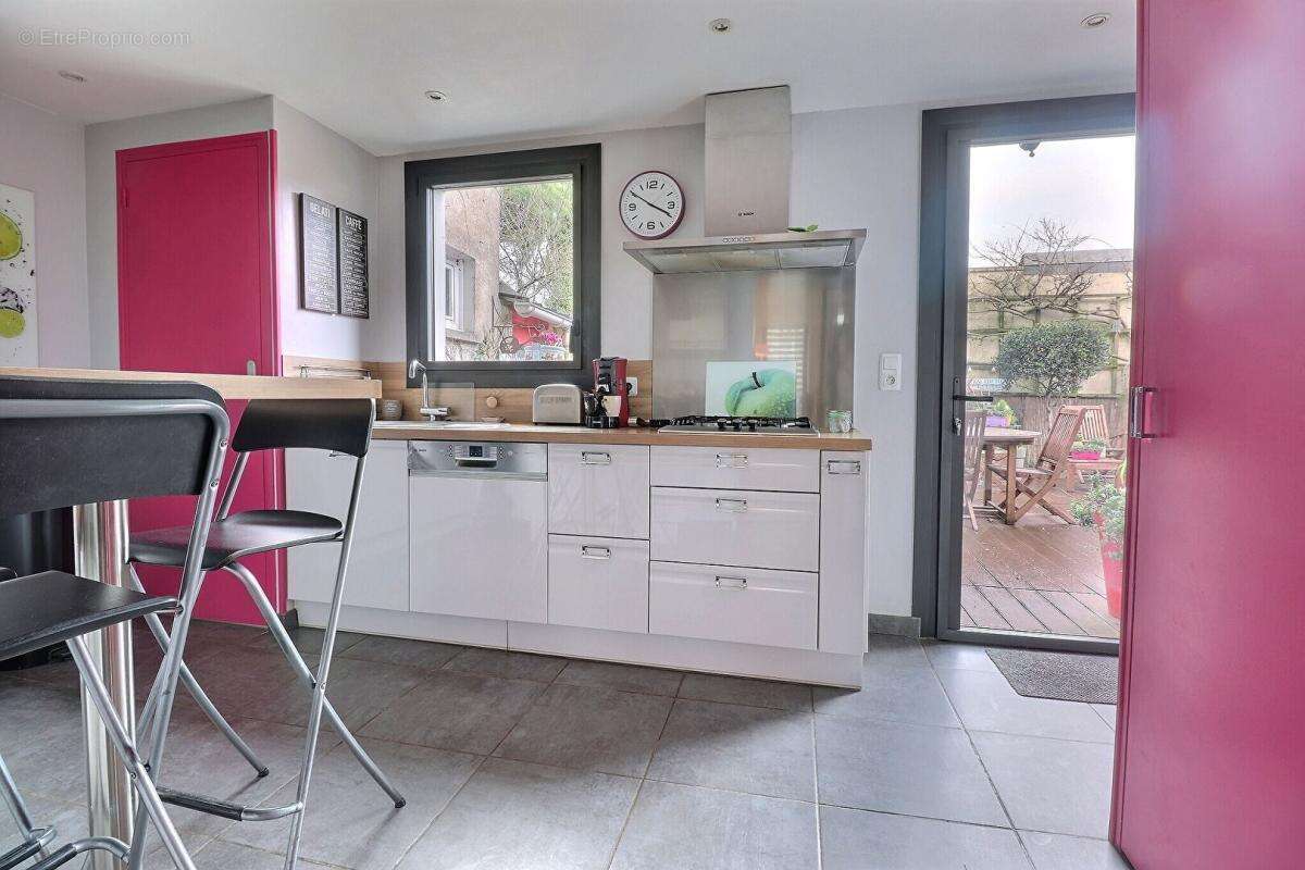 Maison à LES PONTS-DE-CE