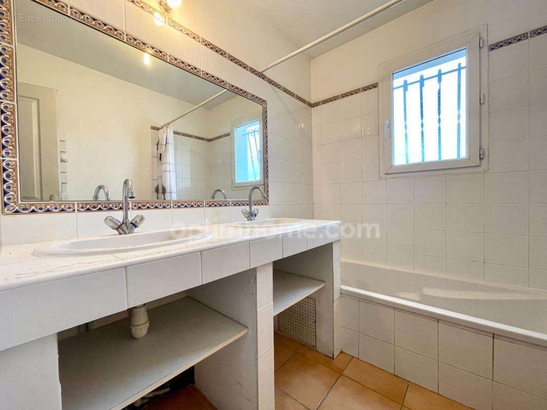 Villa 4 pièces climatisée – 87m² + garage – Prête à vivre ! - photo 10