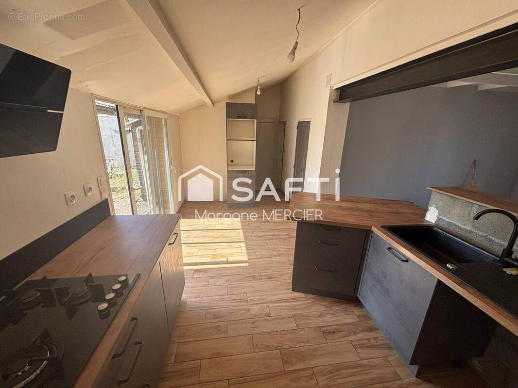 Photo 1 - Maison à SAINT-VARENT