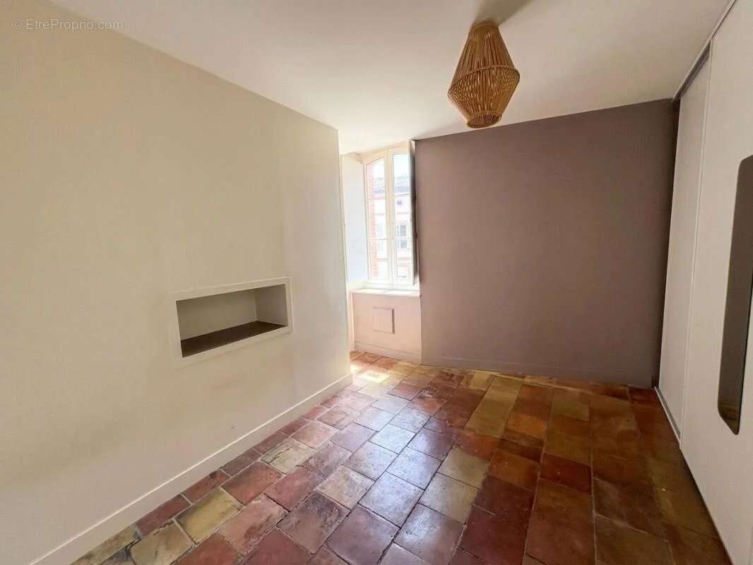 Toulouse hypercentre – rue de rémusat – capitole – victor hugo – t4 de 105,52 m² habitables – calme – lumineux - photo 4