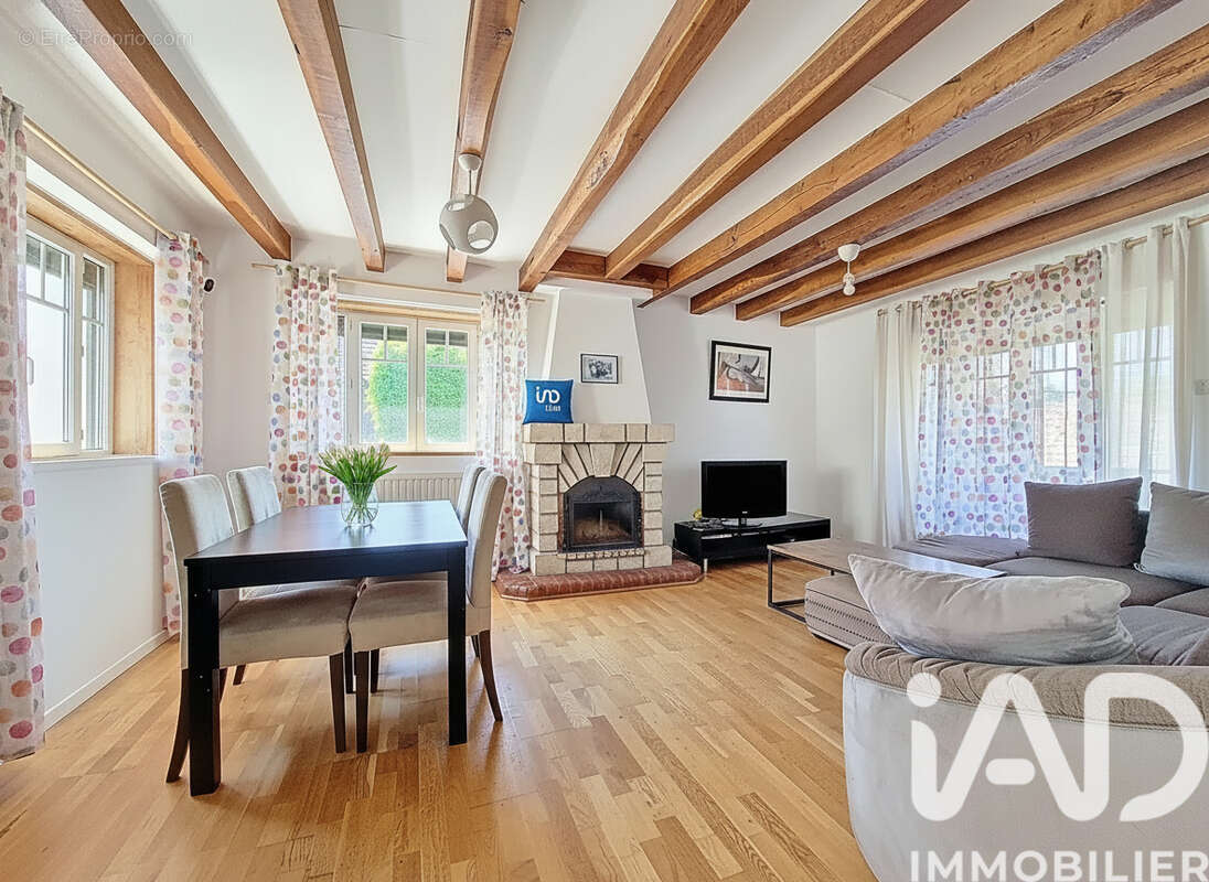 Maison 74 m² à Isles-Les-Meldeuses  - photo 2