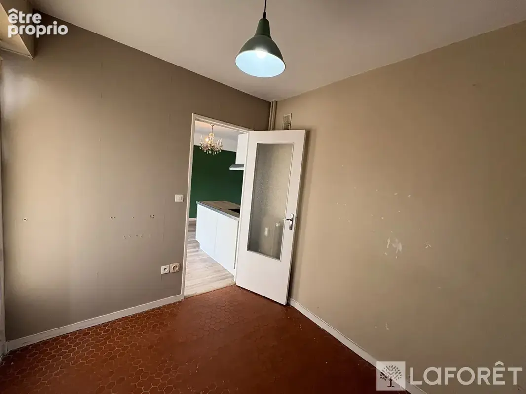 A vendre: En exclusivité T1 bis avec parking et cave - photo 4