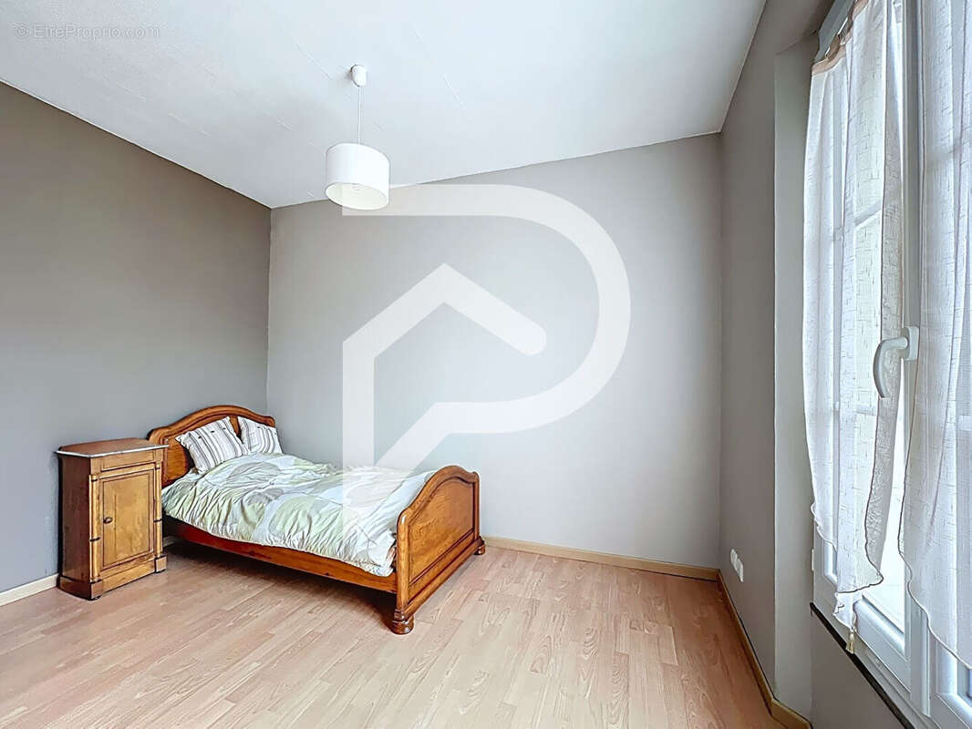 Maison à SAINT-REMY-SUR-AVRE