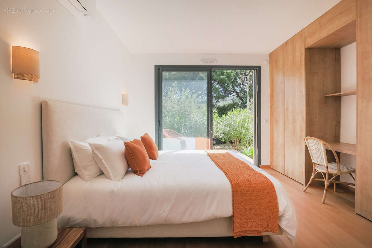 Maison à LA CROIX-VALMER