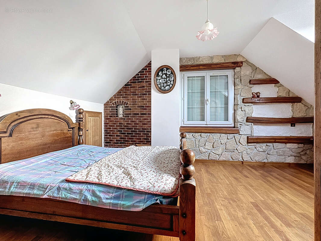 Maison à MONTMIRAIL