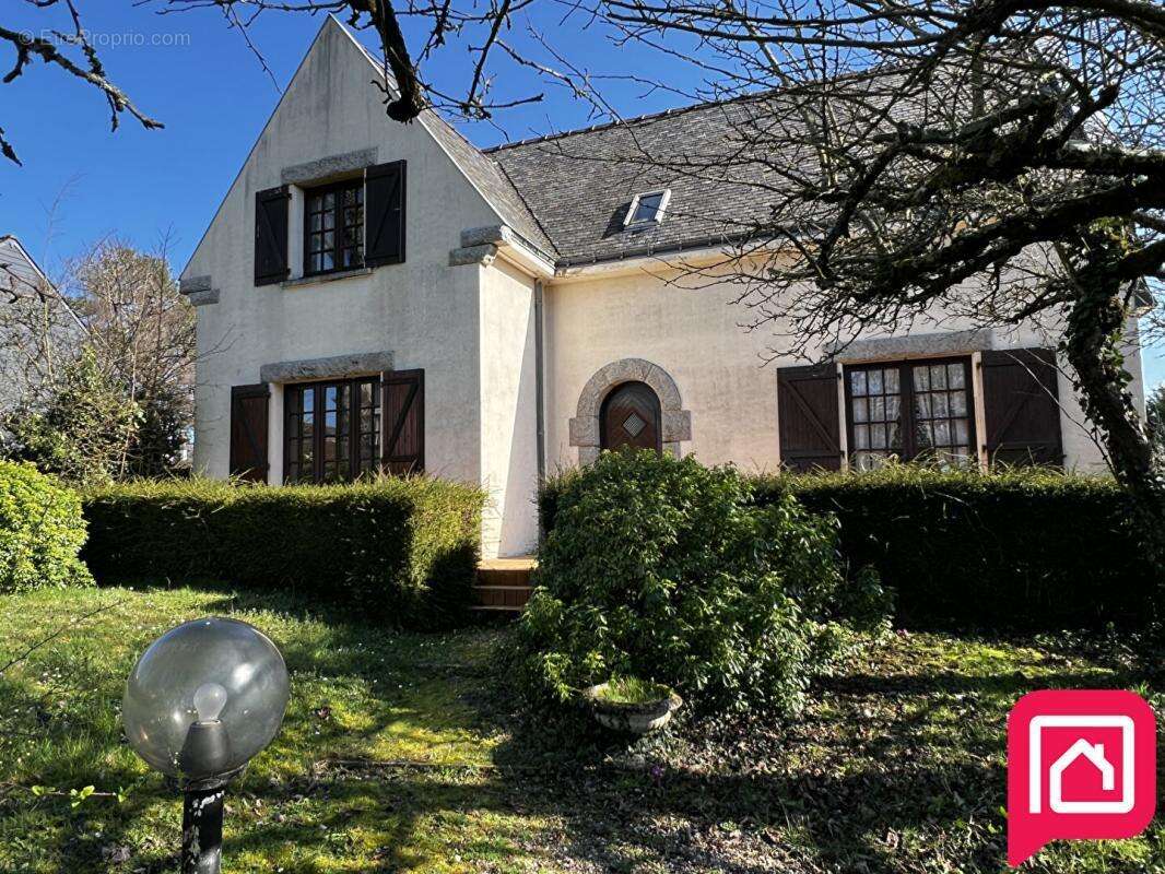 Maison à PLESSE