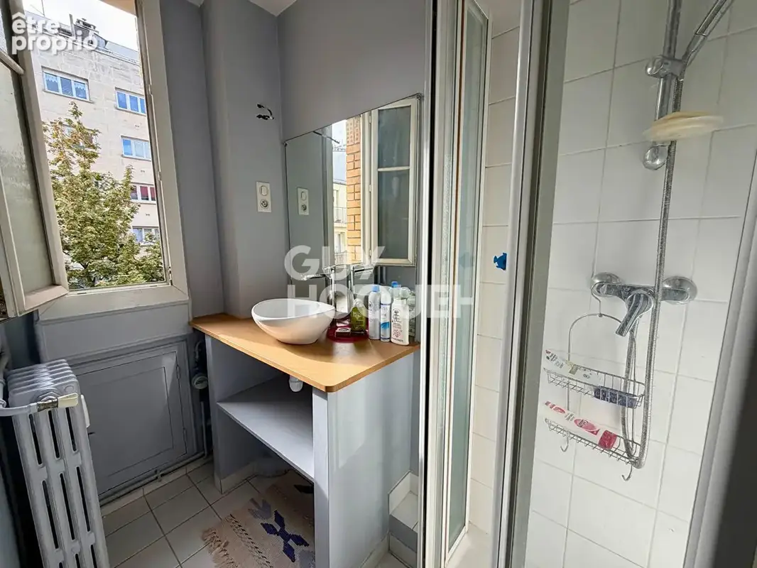 Vanves - 2 pièces 46.60 m² -  ascenseur - bow-window - exposition sud-est - cave - proche transports et commerces - photo 8