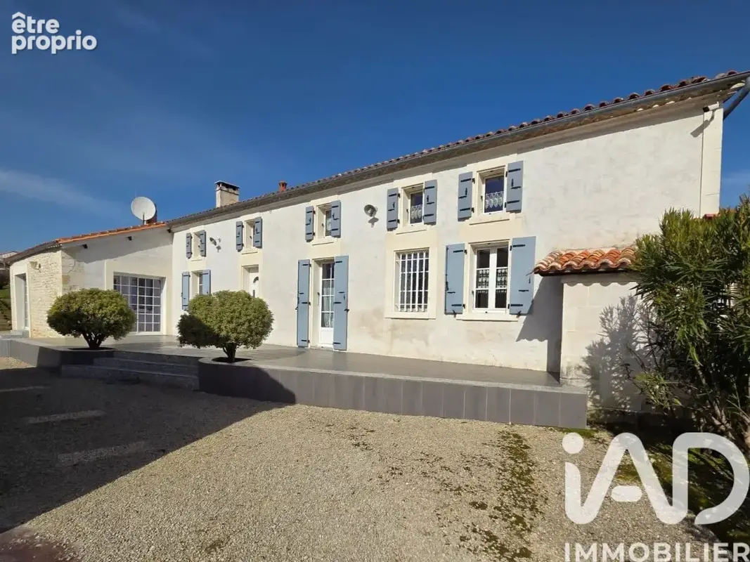 Photo 1 - Maison à CHAMPMILLON