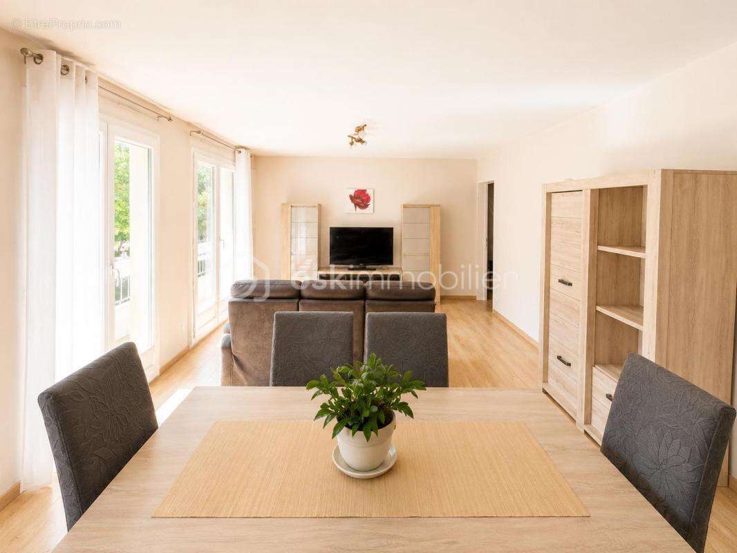Appartement à LIVRY-GARGAN