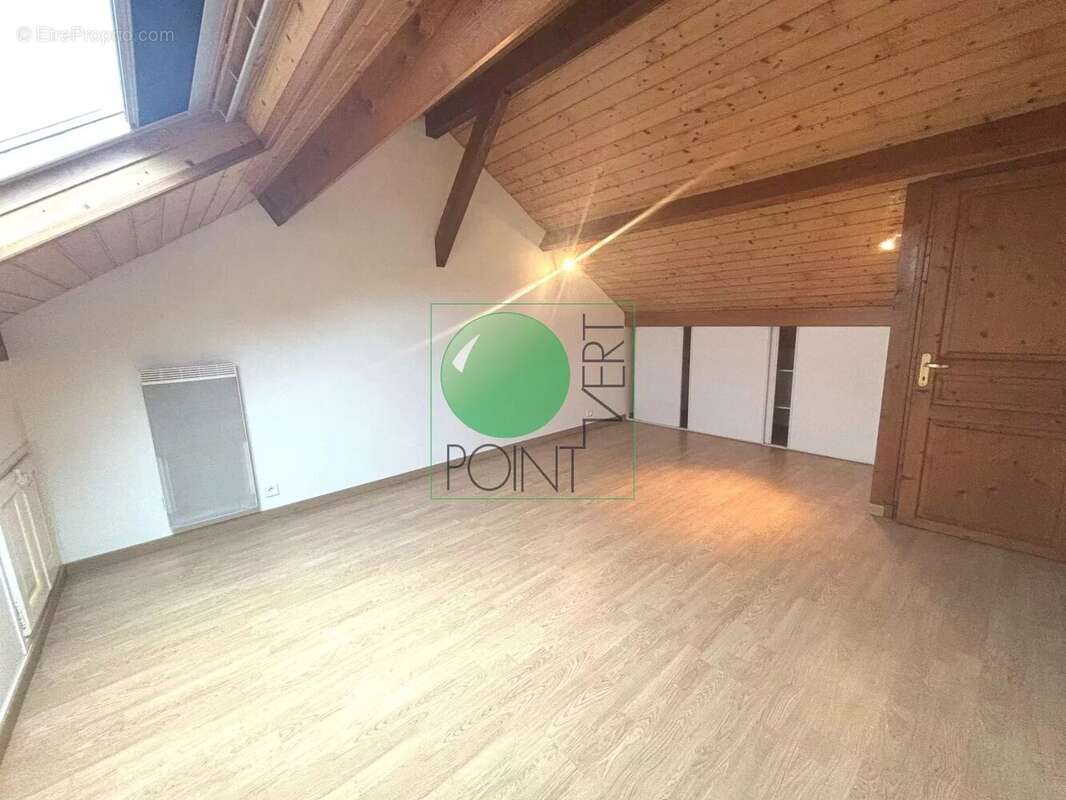 Appartement à LA FERTE-ALAIS