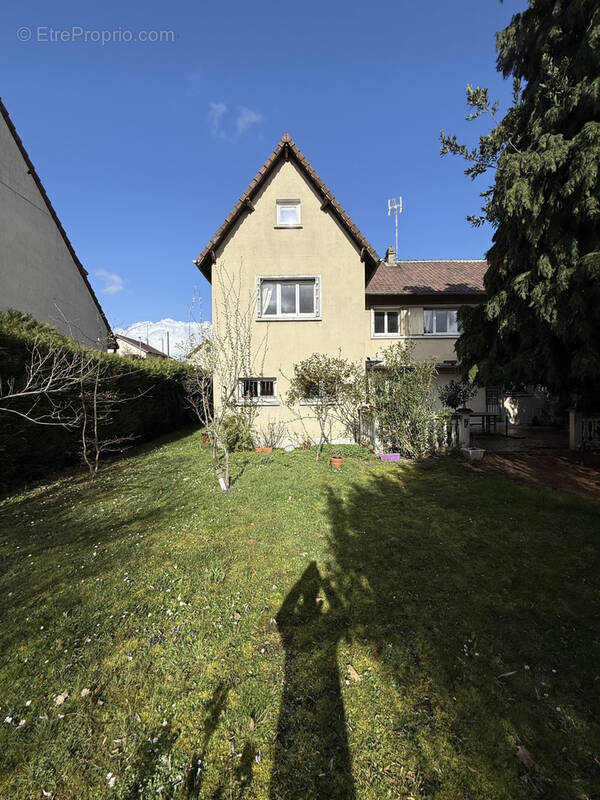 Maison à LE BLANC-MESNIL