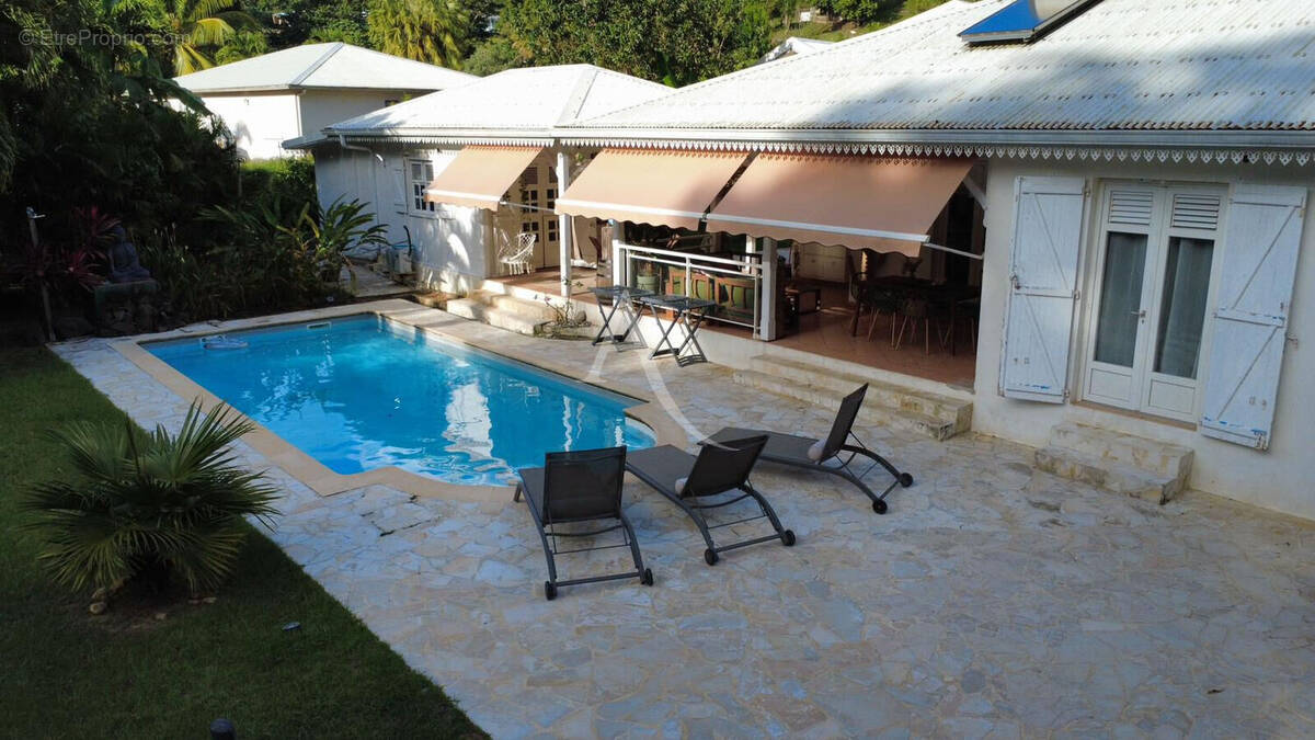 Maison à FORT-DE-FRANCE