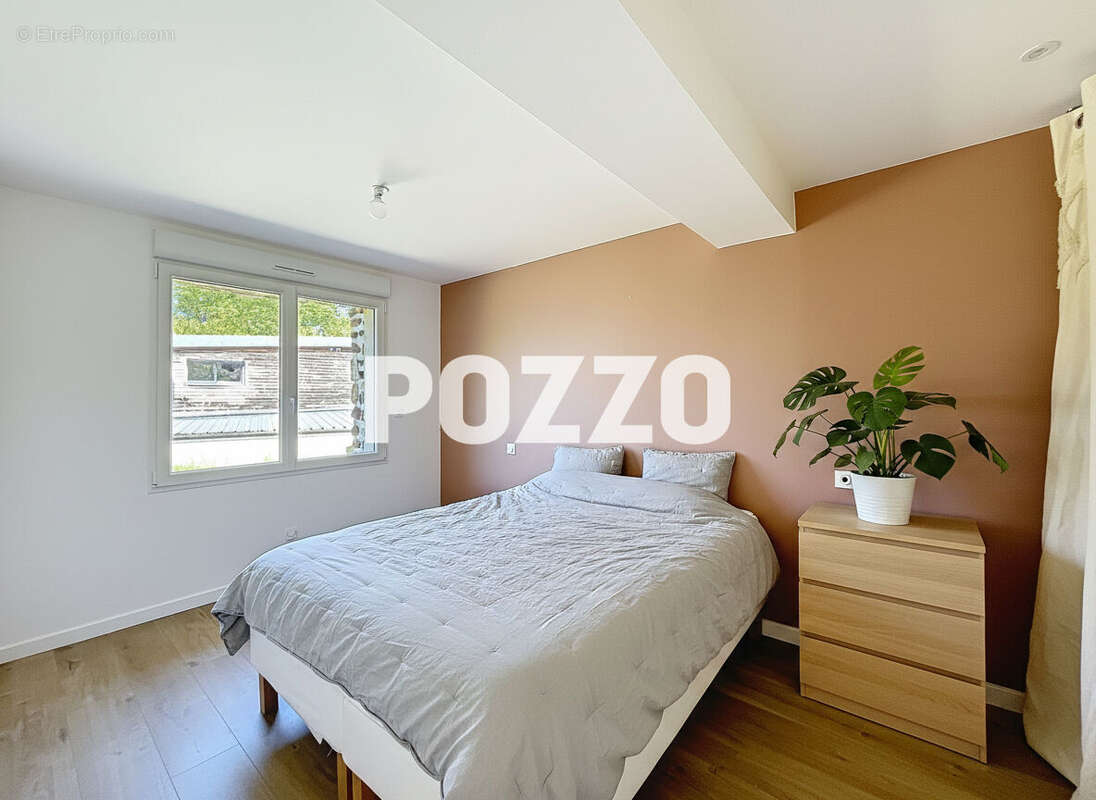 Vente : maison 6 pièces (115 m²) à SAINT PIERRE LANGERS (50530) - photo 8