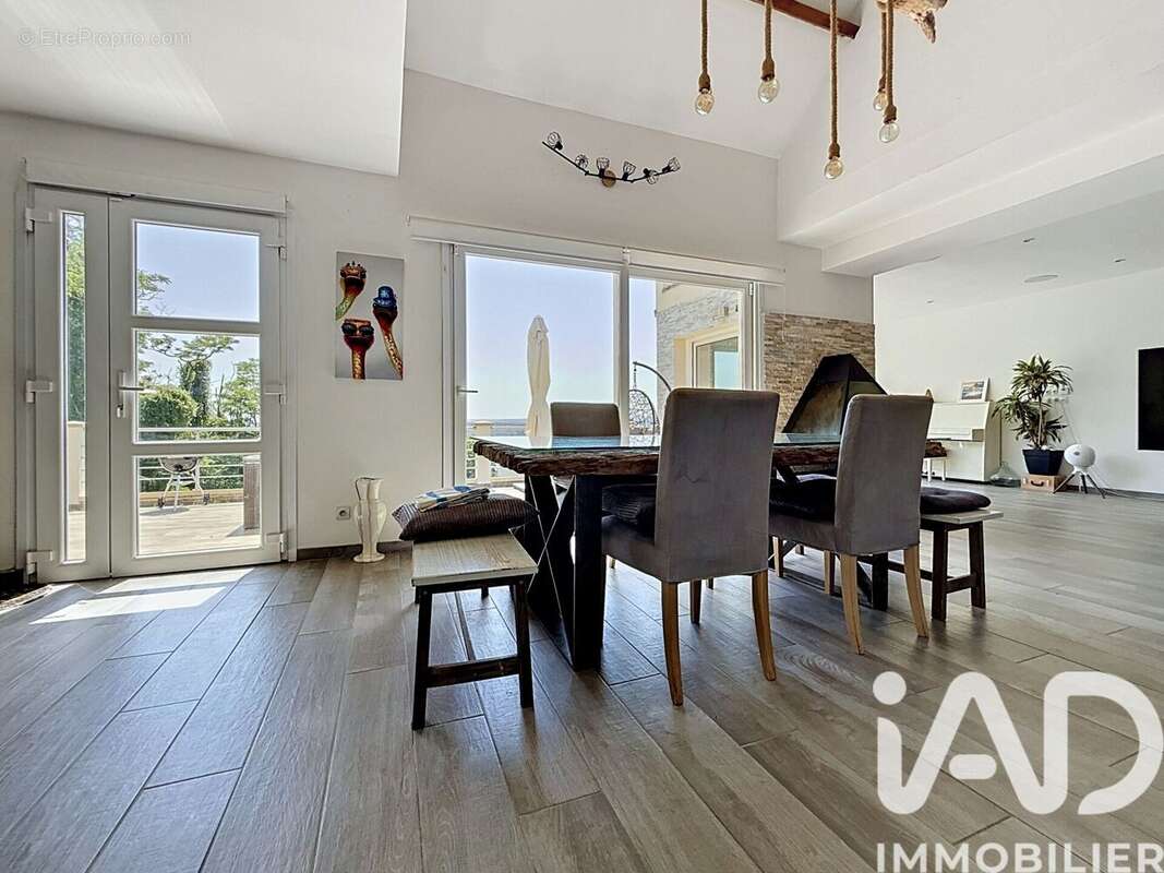 Photo 5 - Maison à LINAS
