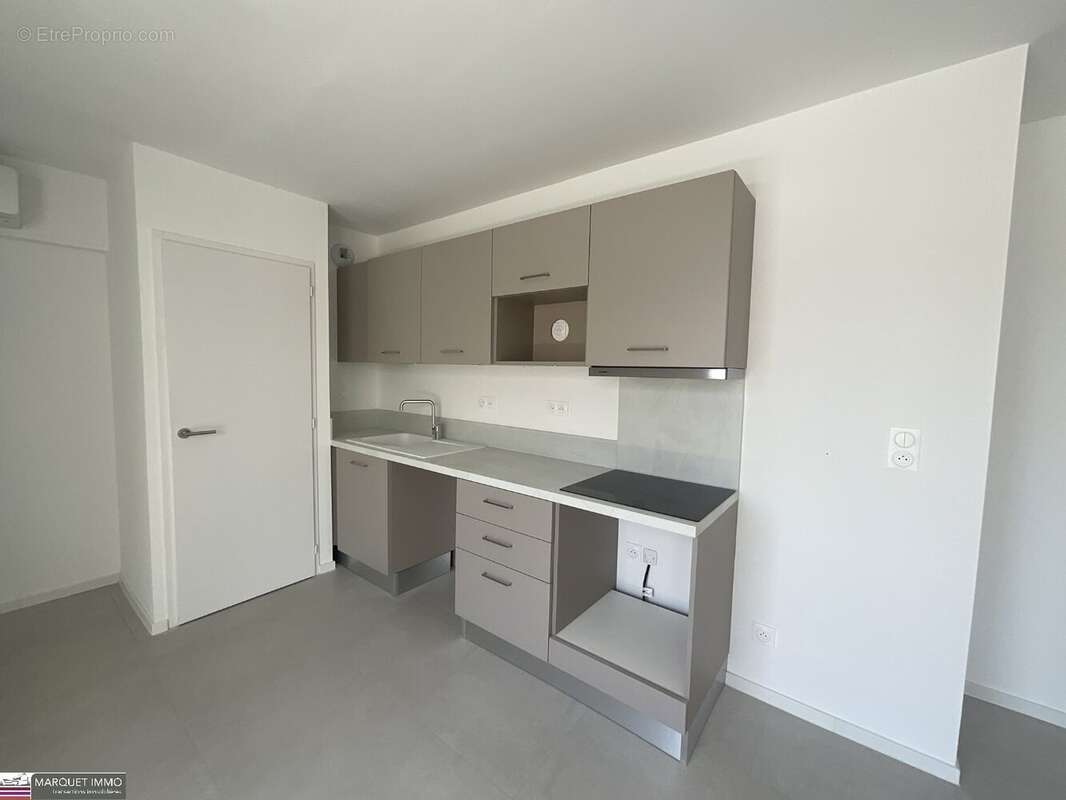 Appartement à SAUVIAN