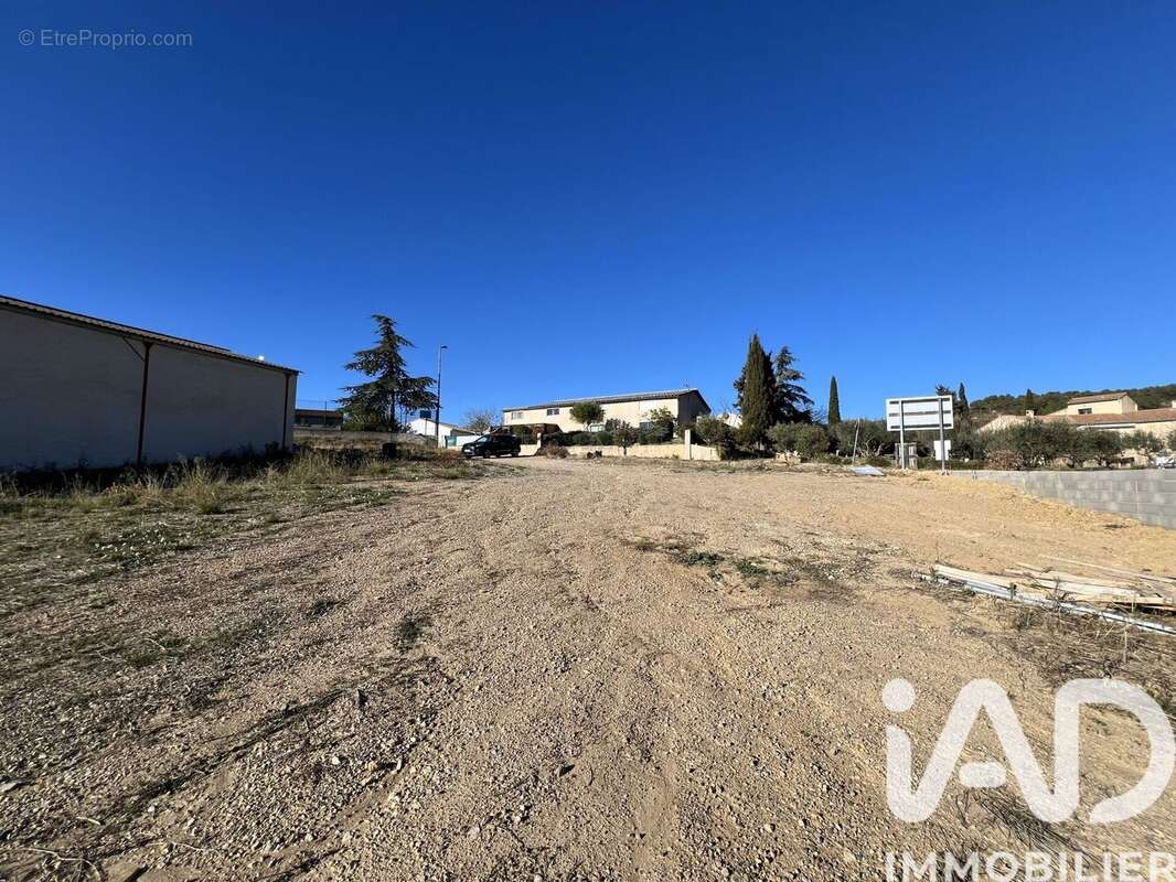 Photo 2 - Terrain à BIZE-MINERVOIS