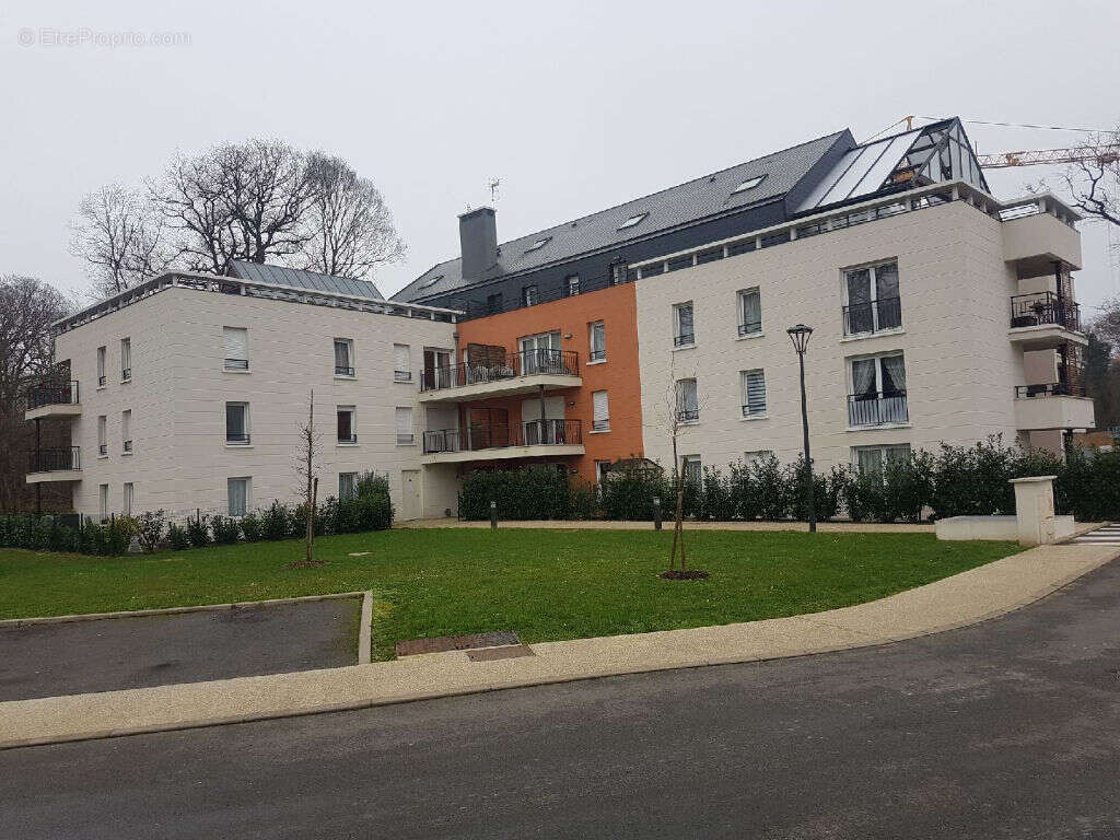 Appartement à EMERAINVILLE