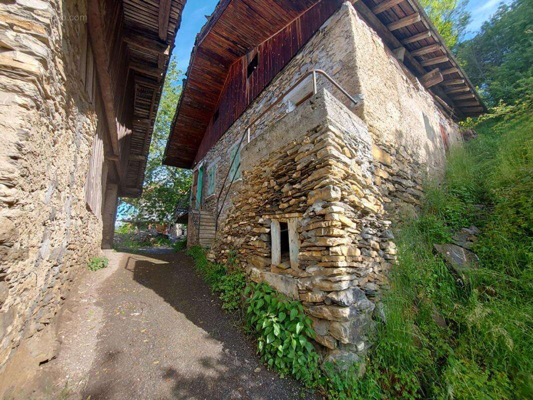 Maison à CHAMP-LAURENT