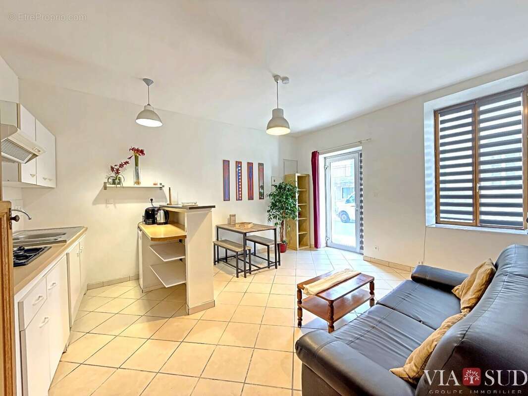 LA PALME  Maison 225 m² + rooftop vue mer + T2 loué + garage - photo 6