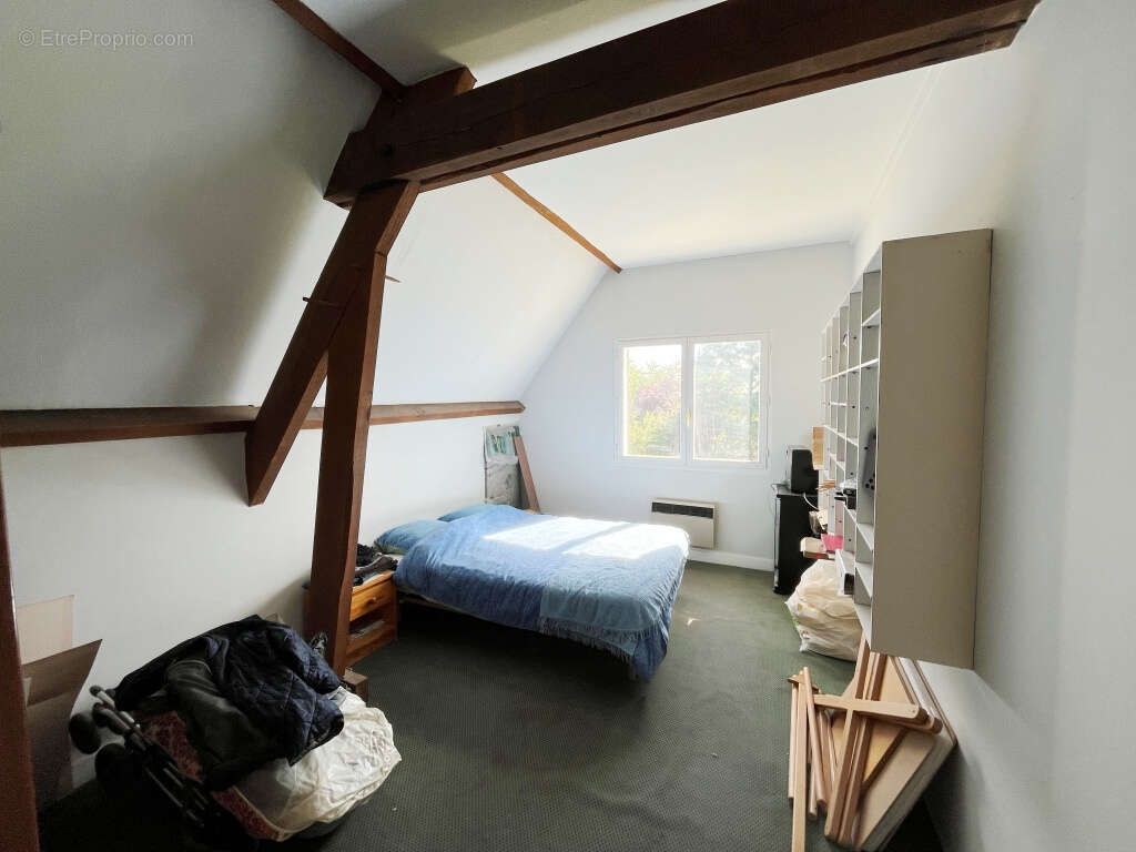 Maison à VILLENEUVE-SUR-YONNE