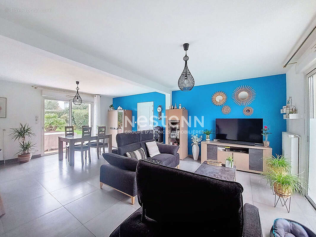 Maison à SAINTE-LUCE-SUR-LOIRE