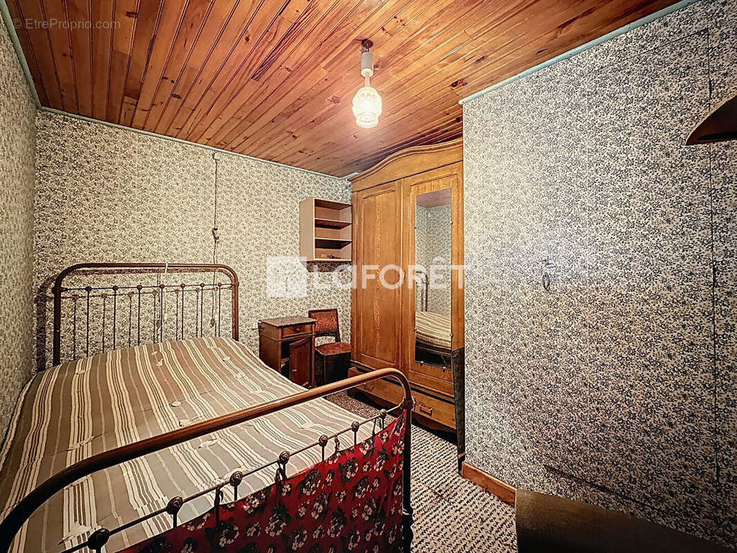 Maison à SAINT-MENGE