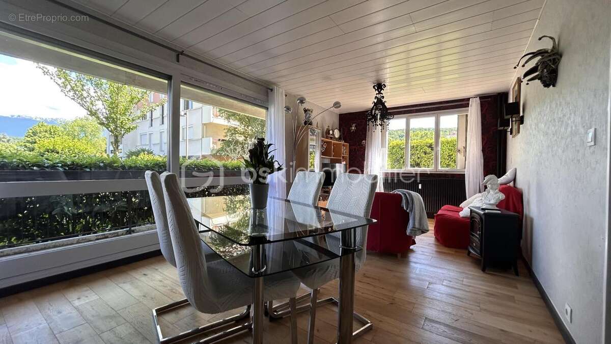 Appartement à ECHIROLLES
