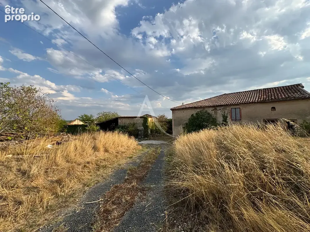 FORENTIN, Maison à rénover de 466 m² - photo 9