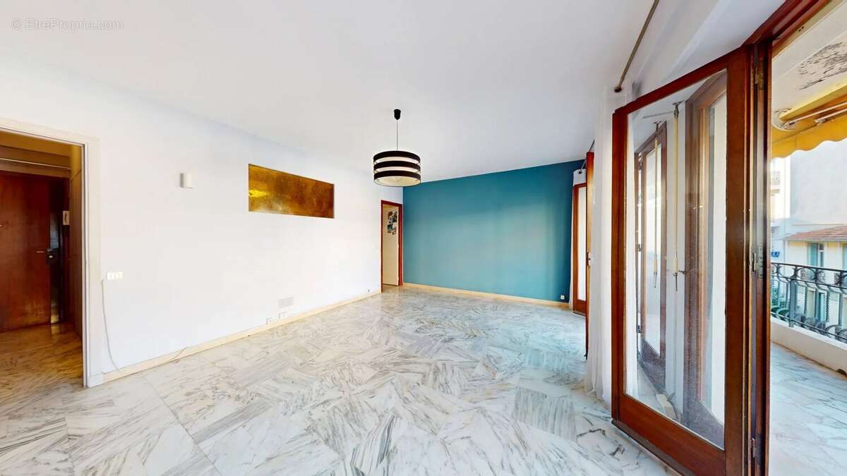 Appartement à BEAULIEU-SUR-MER