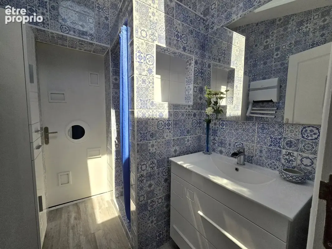 Belle maison en pierre rénovée avec nombreuses dépendances, jardin clos et fort potentiel - photo 10