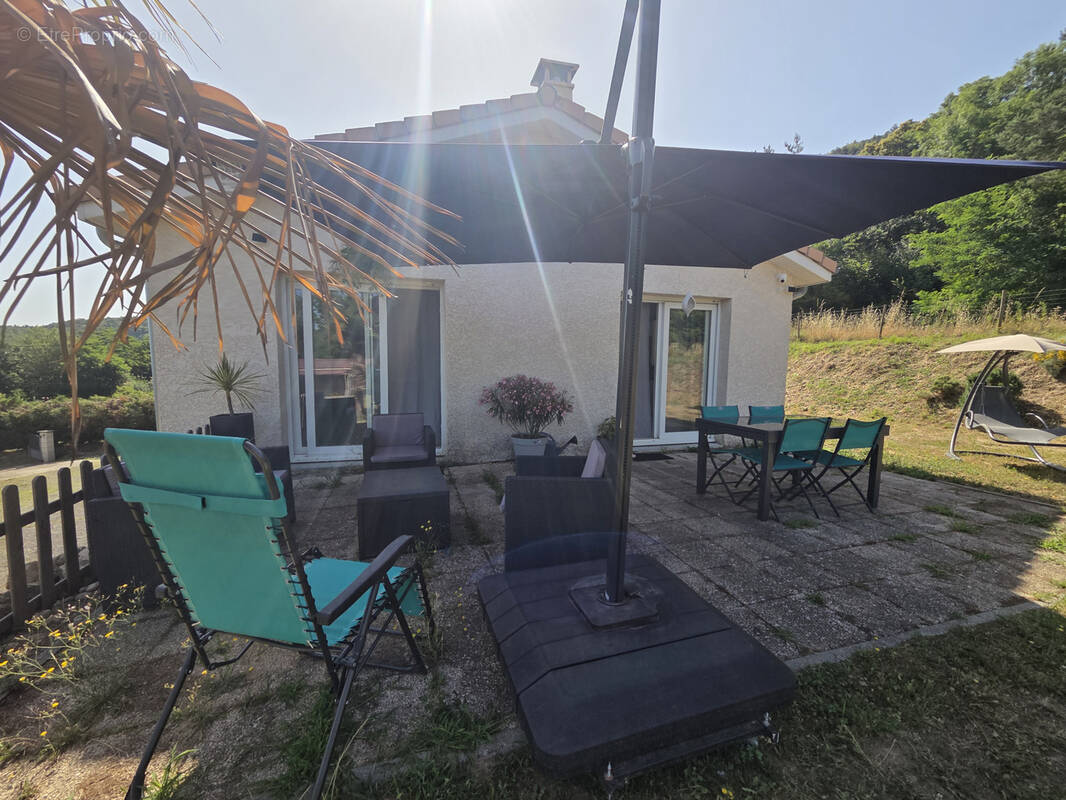 Maison à LE CRESTET