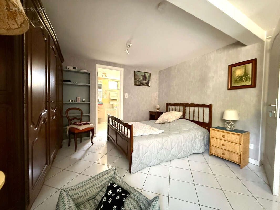 Maison à POUJOLS