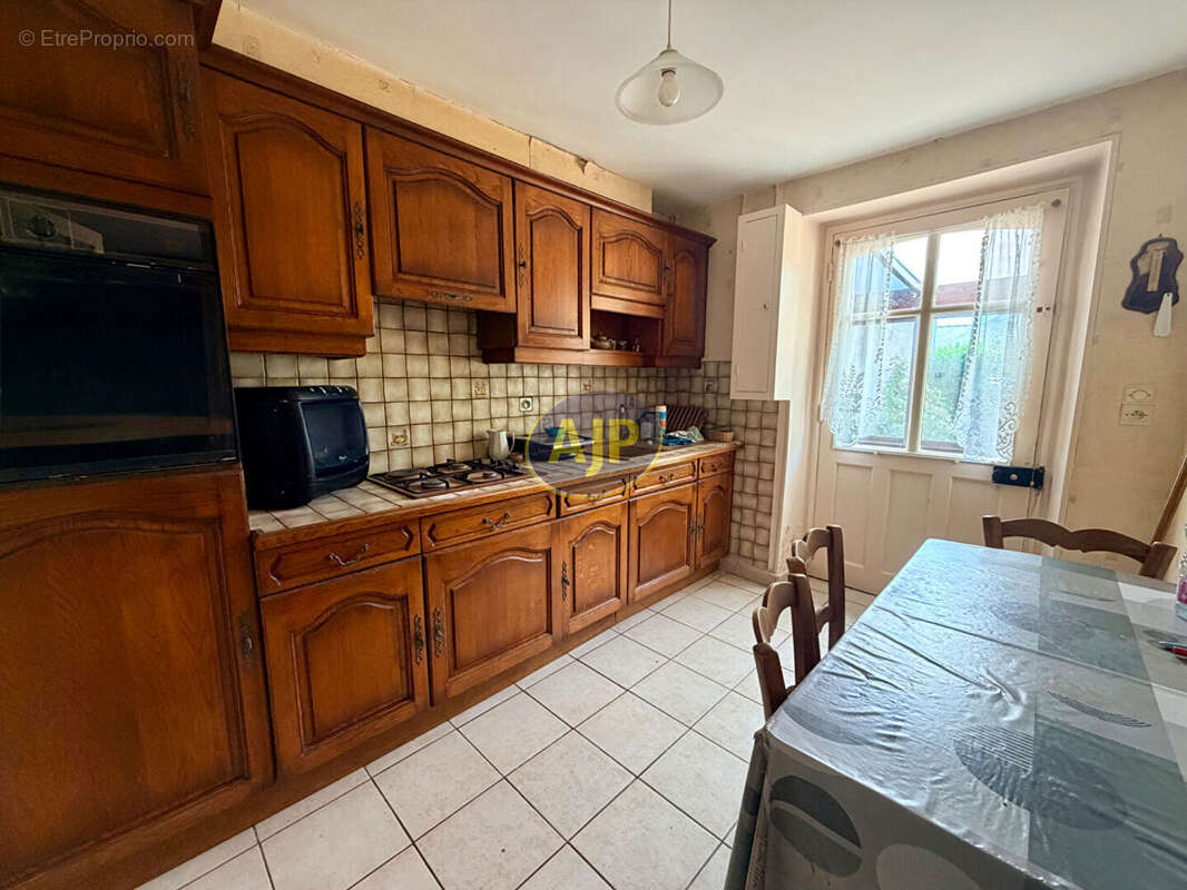 Maison 5 pièces - Sortie de bourg Guémené - photo 2