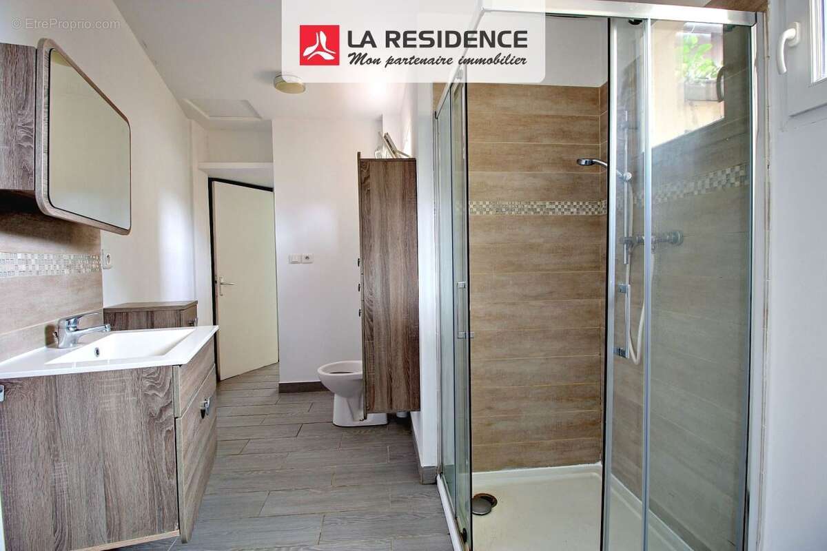 Maison à SAINT-ETIENNE-DU-ROUVRAY