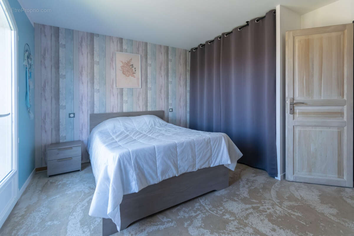 Maison familiale avec studio indépendant, piscine et grand terrain - photo 13