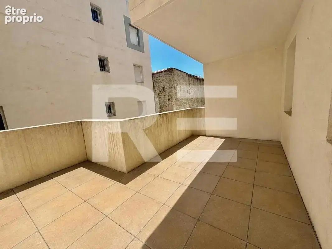 Spécial investisseur - Appartement T3 vendu loué avec terrasse et 2 places de parking - photo 6