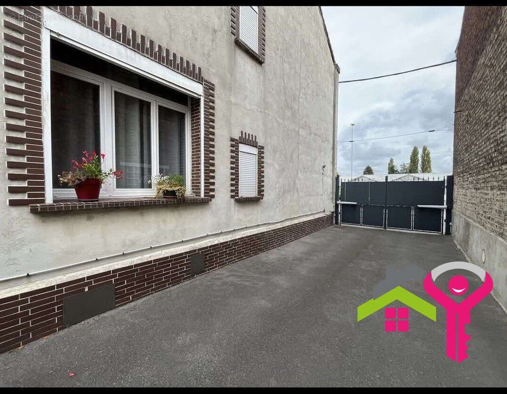 Maison à ROEULX