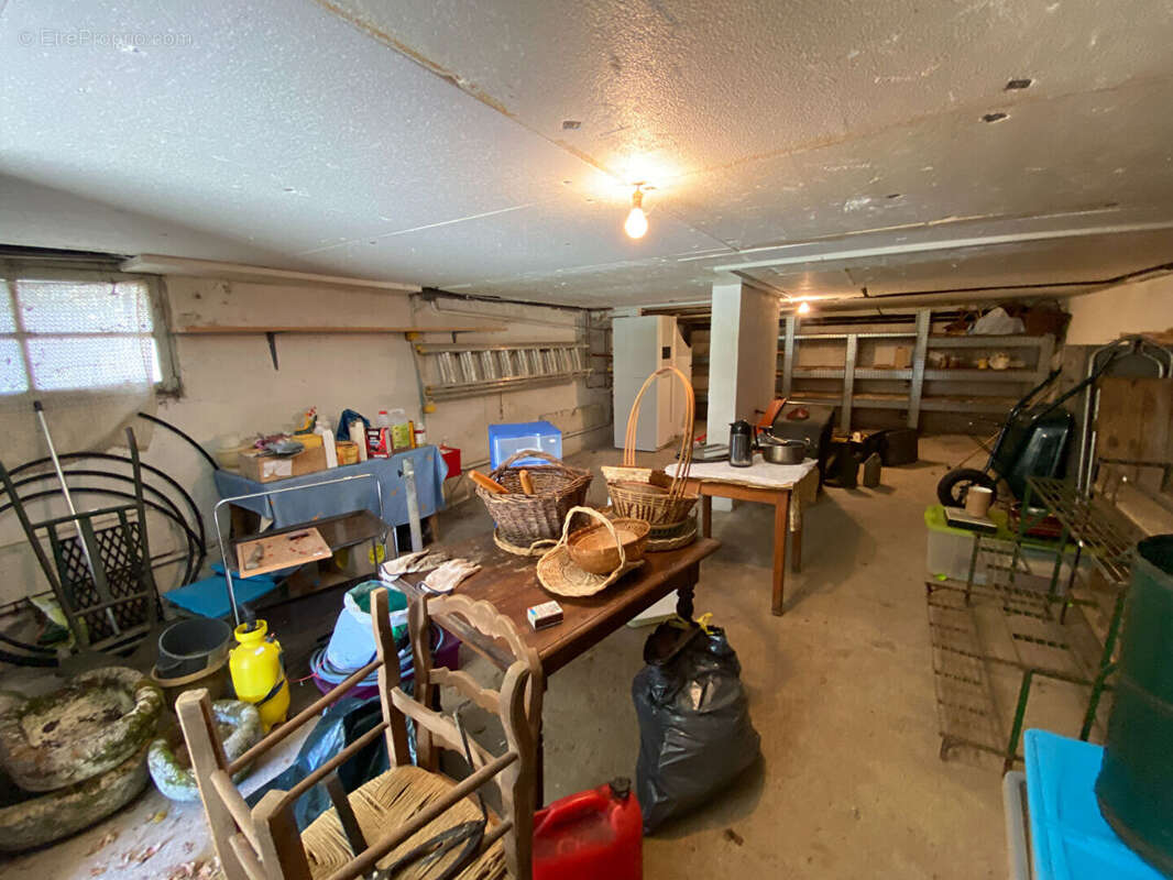 Ensemble de 2 maisons de campagne avec dépendances sur 4869 m² - photo 13