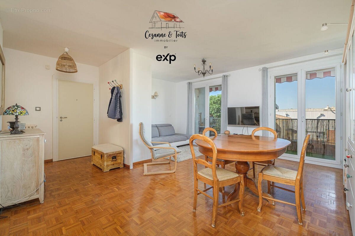 Appartement à MARSEILLE-9E
