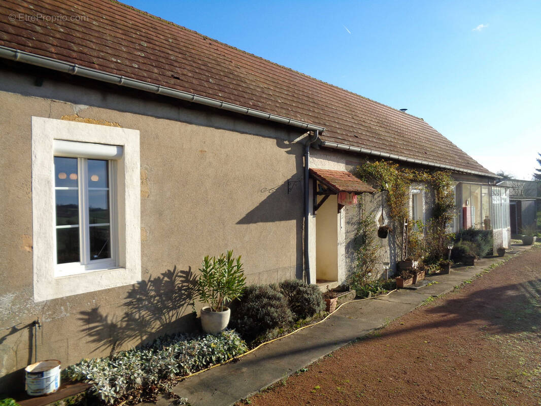 Maison à SAINT-BENIN-D'AZY