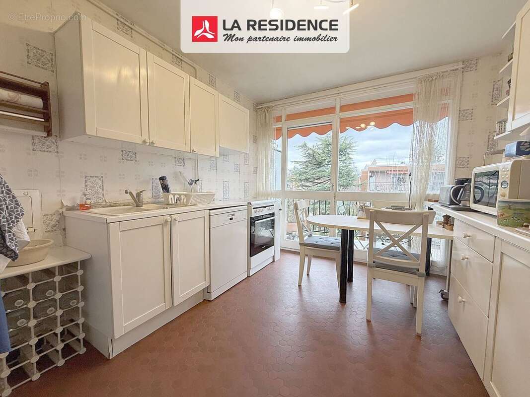 Appartement à VELIZY-VILLACOUBLAY