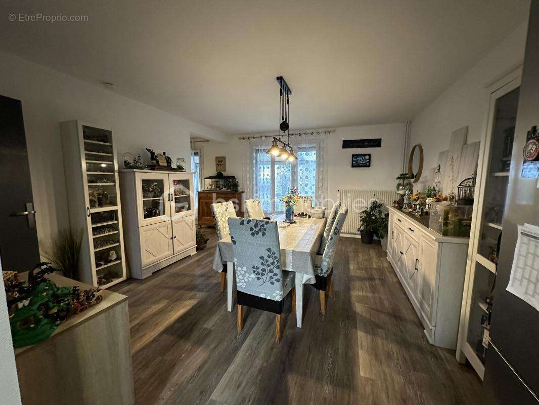 Maison à JAUNAY-CLAN