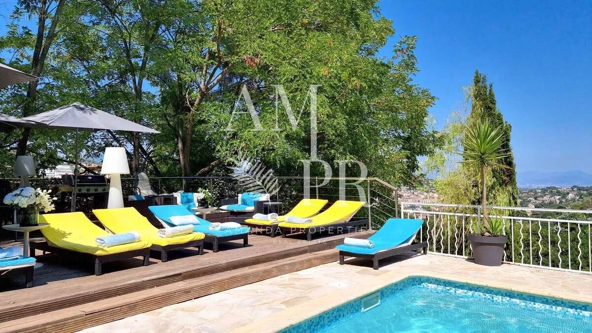 Exclusivite contemporaine 6 chambres vue mer proche commerces - photo 10