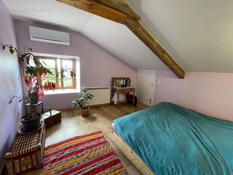 Appartement à BAGNAC-SUR-CELE