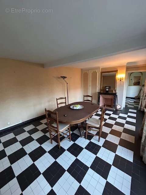 Maison à GRANDVILLIERS