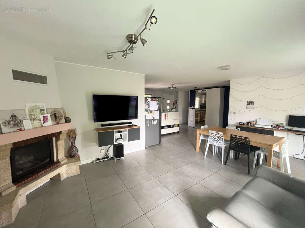 Maison à SAINT-ANDRE-DE-CORCY