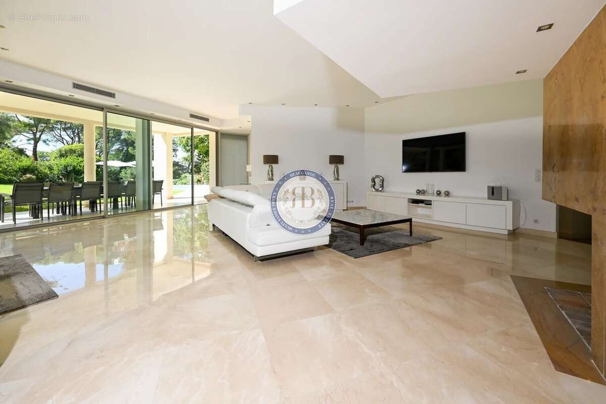 Maison à MOUGINS