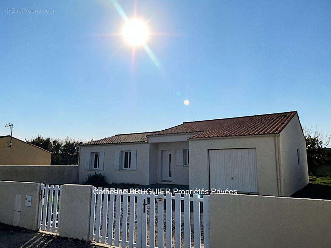 Maison à SAINT-JEAN-DE-LIVERSAY