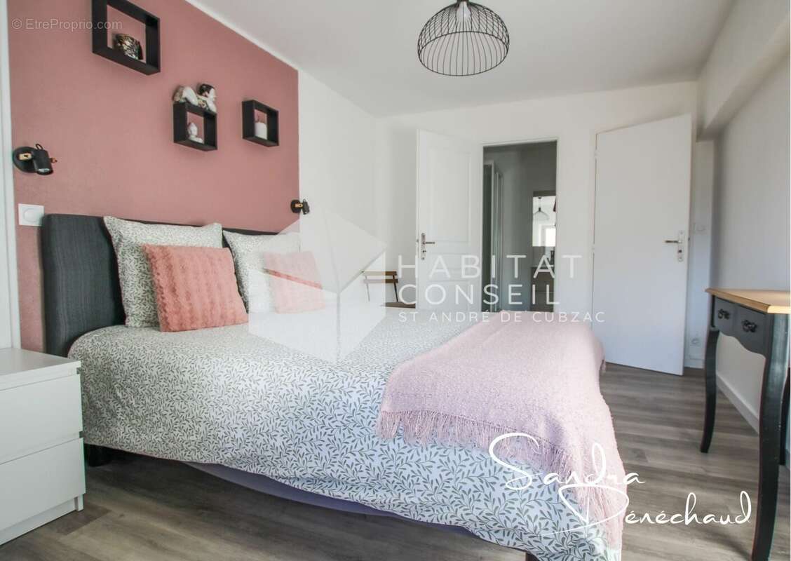 Maison à PRIGNAC-ET-MARCAMPS